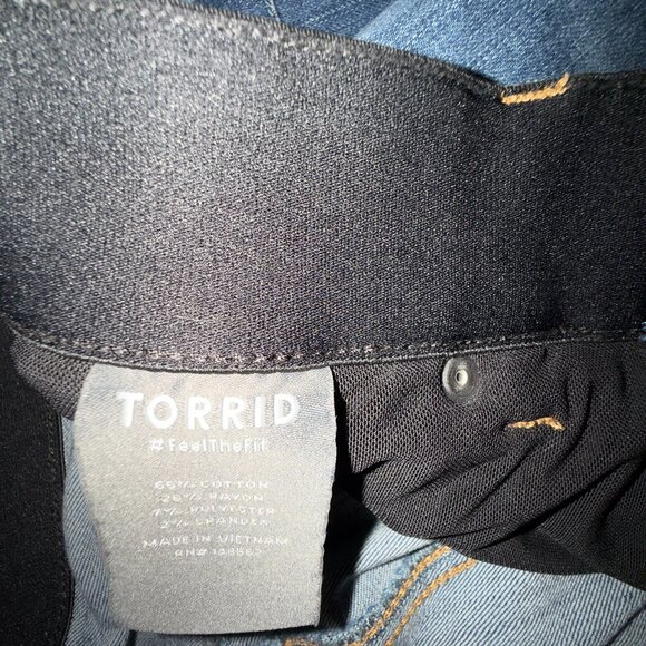 Torrid Bombshell Skinny Jeans - Picture 5 of 6